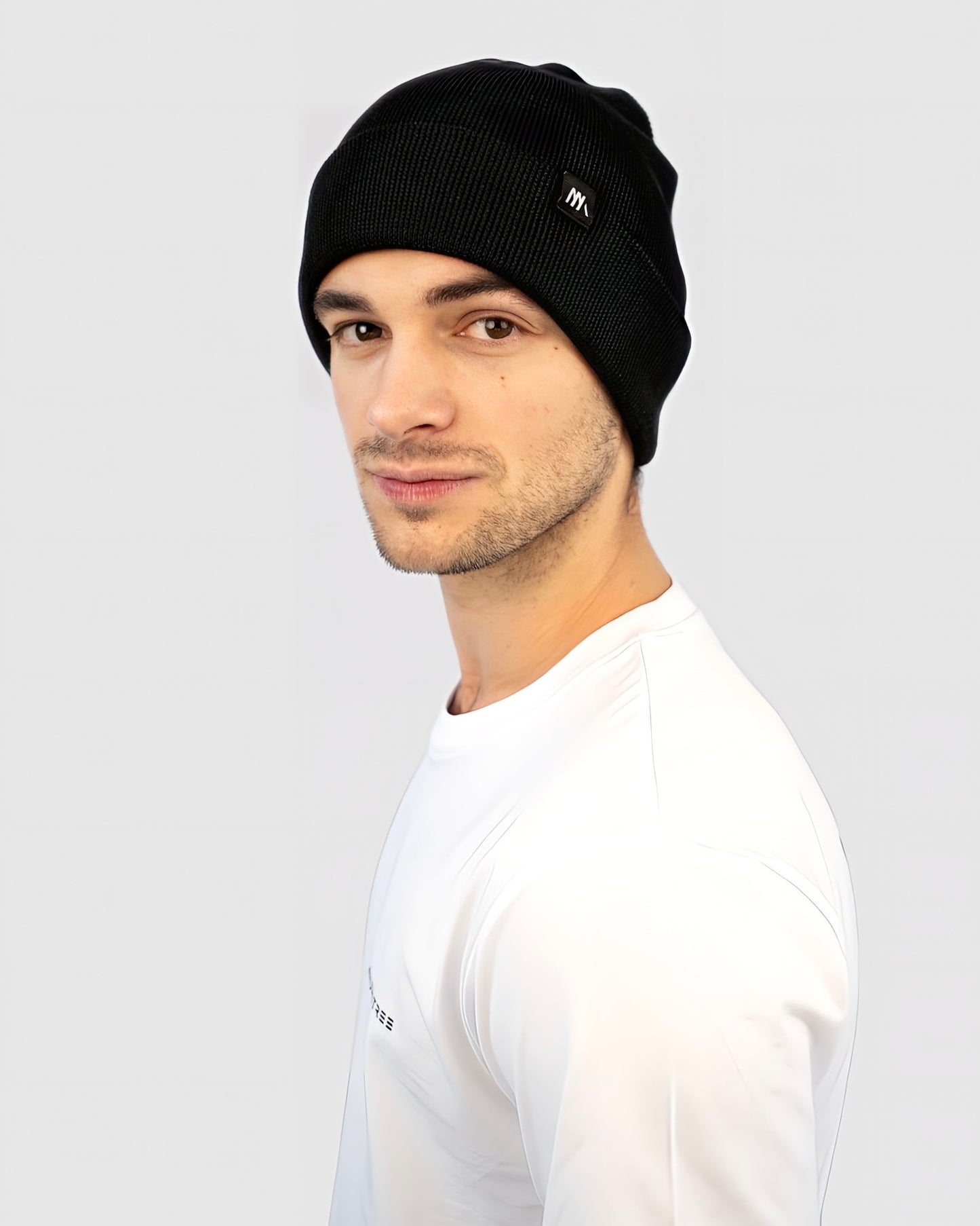 Setze ein Statement mit der Maunatree Unisex-Beanie/Mütze: Stylisch, nachhaltig und vielseitig in verschiedenen Farben (schwarz). Hergestellt aus 80% Bio-Baumwolle und 20% recyceltem Polyester – für bewussten Komfort. Diese Beanie/Mütze trägt das Öko-Tex Siegel, ist vegan und FairWear bestätigt. Ein perfektes Accessoire für umweltbewusste Köpfe. #NachhaltigeMode #Maunatree