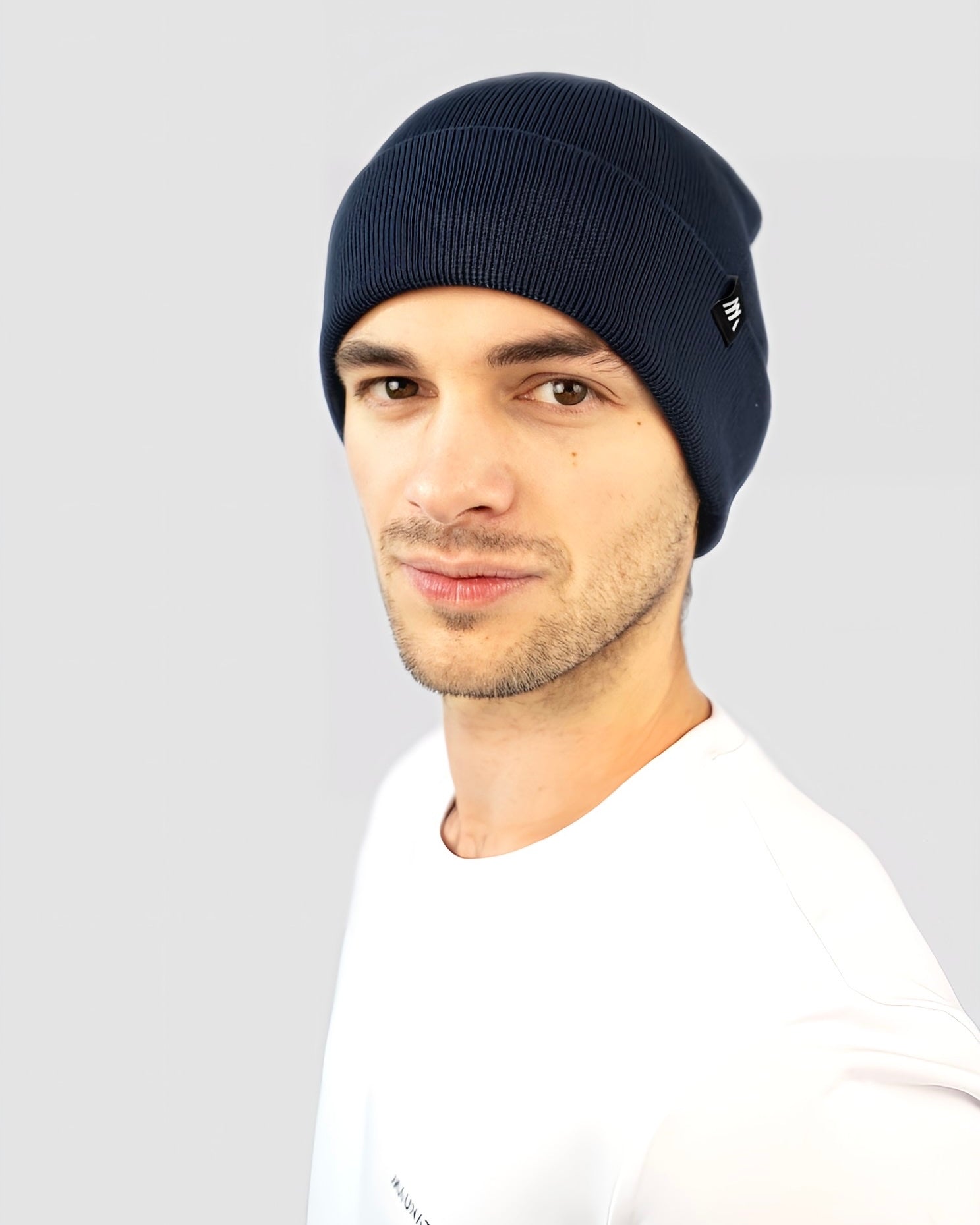 Setze ein Statement mit der Maunatree Unisex-Beanie/Mütze: Stylisch, nachhaltig und vielseitig in verschiedenen Farben (blau). Hergestellt aus 80% Bio-Baumwolle und 20% recyceltem Polyester – für bewussten Komfort. Diese Beanie/Mütze trägt das Öko-Tex Siegel, ist vegan und FairWear bestätigt. Ein perfektes Accessoire für umweltbewusste Köpfe. #NachhaltigeMode #Maunatree"