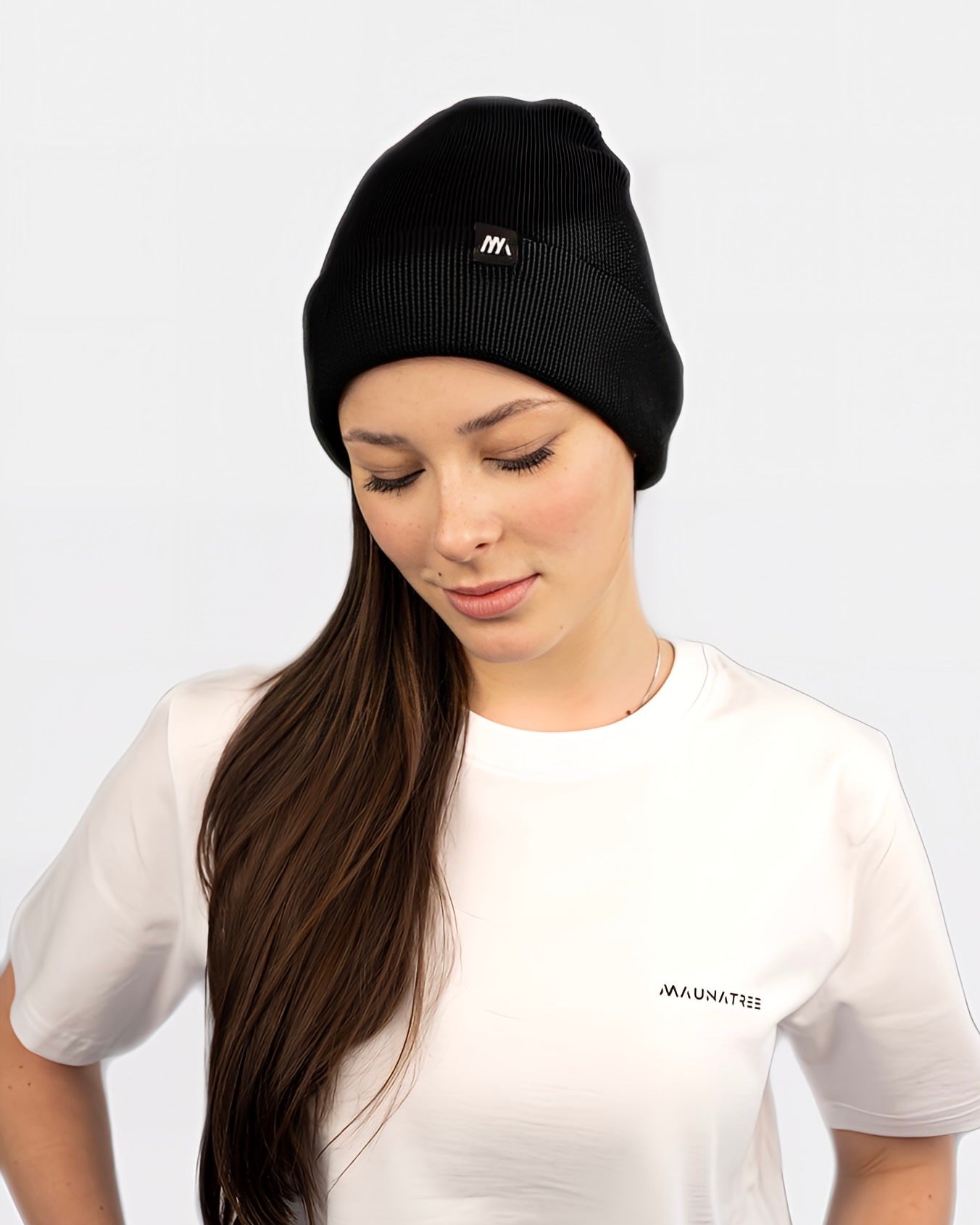 Setze ein Statement mit der Maunatree Unisex-Beanie/Mütze: Stylisch, nachhaltig und vielseitig in verschiedenen Farben (schwarz). Hergestellt aus 80% Bio-Baumwolle und 20% recyceltem Polyester – für bewussten Komfort. Diese Beanie/Mütze trägt das Öko-Tex Siegel, ist vegan und FairWear bestätigt. Ein perfektes Accessoire für umweltbewusste Köpfe. #NachhaltigeMode #Maunatree