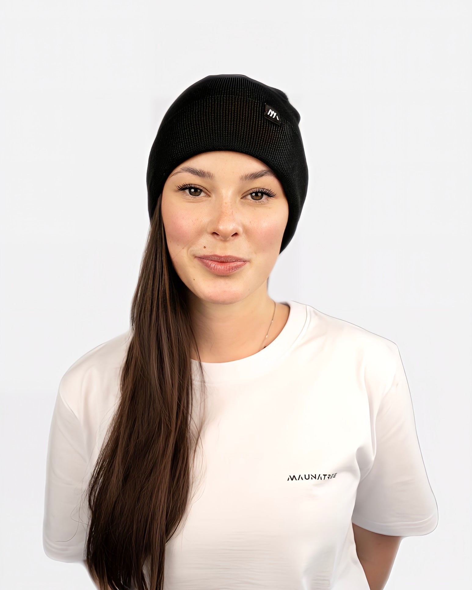 Setze ein Statement mit der Maunatree Unisex-Beanie/Mütze: Stylisch, nachhaltig und vielseitig in verschiedenen Farben (schwarz). Hergestellt aus 80% Bio-Baumwolle und 20% recyceltem Polyester – für bewussten Komfort. Diese Beanie/Mütze trägt das Öko-Tex Siegel, ist vegan und FairWear bestätigt. Ein perfektes Accessoire für umweltbewusste Köpfe. #NachhaltigeMode #Maunatree