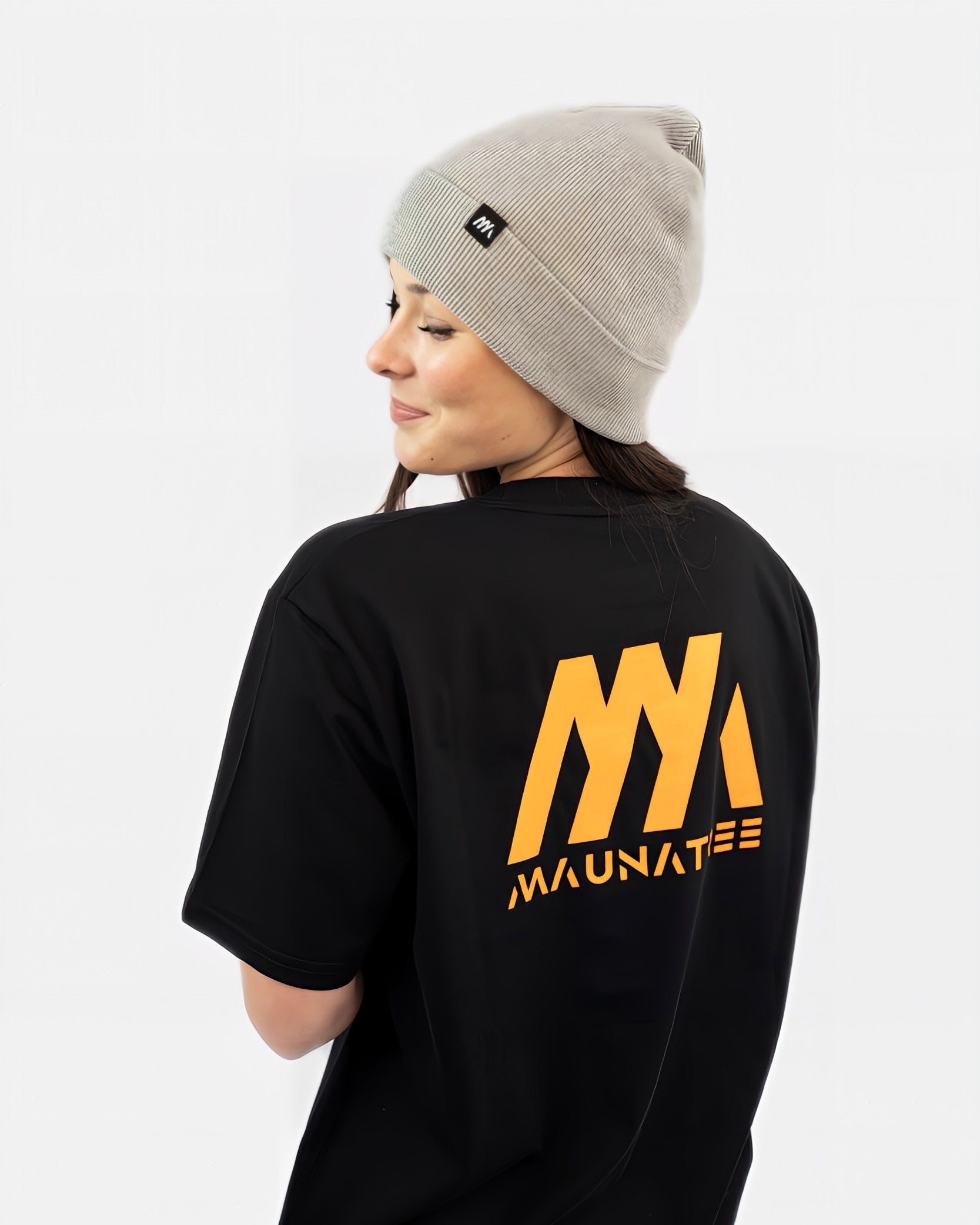 Maunatree's nachhaltiges Basic Shirt aus Bio-Baumwolle, Shirt in Schwarz mit orangenem Design, 100% Bio, Öko-Tex zertifiziert, vegan, FairWear bestätigt, mit Natur Logo, Unisex für Männer & Frauen, Geschenkidee, Mountainbike & MTB, Natur, Sportlicher Look #NachhaltigeMode #Maunatree